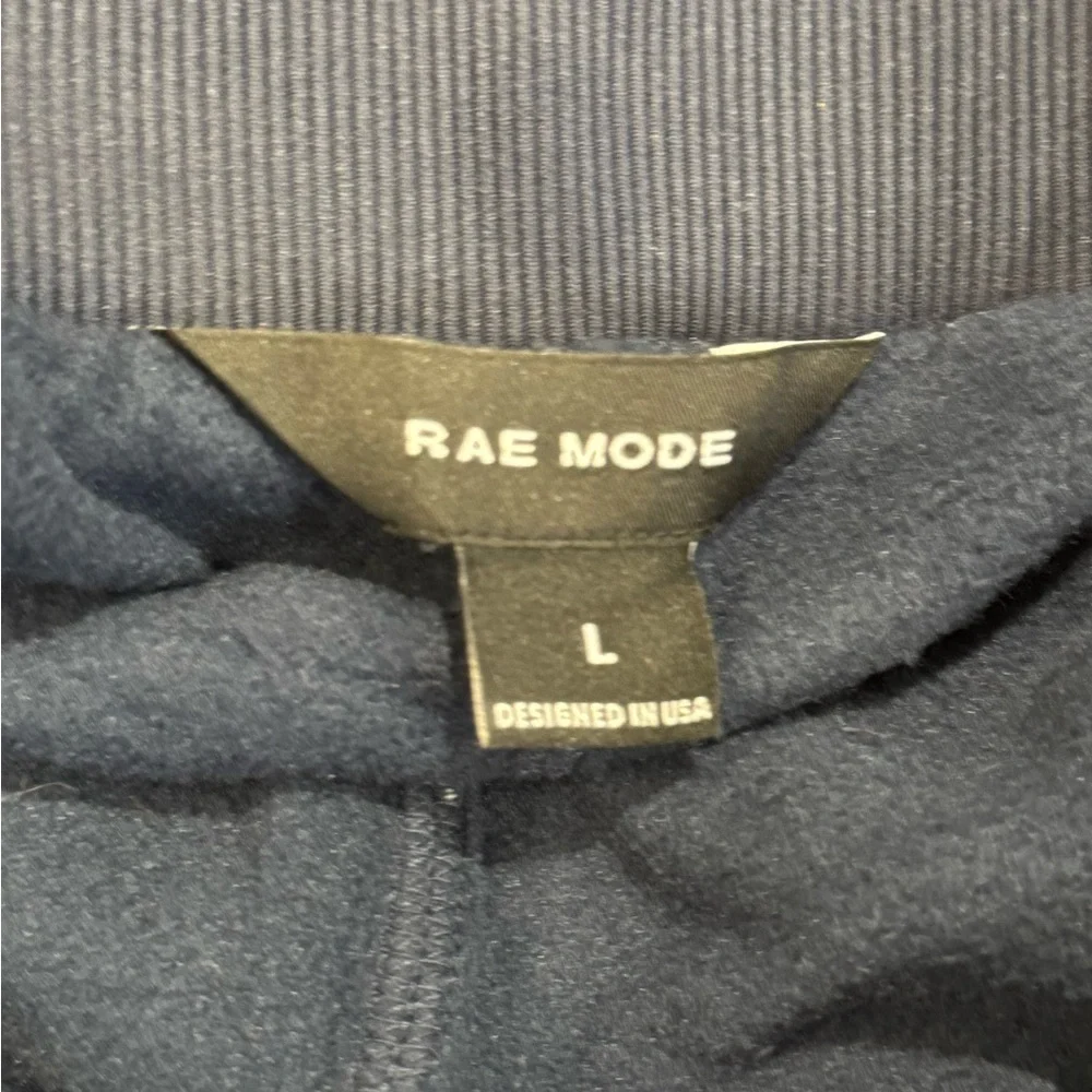 Rae Mode Navy Blue Athletic Skort with Zipper Pockets Large New without Tags - Picture 3 of 3